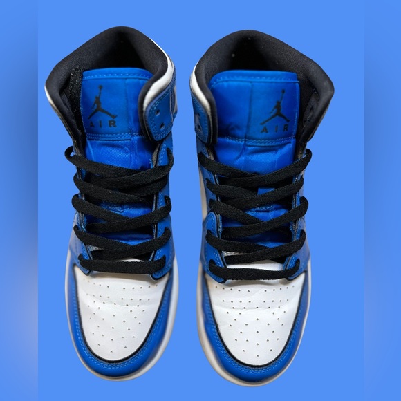 AIR JORDAN 1 SIGNAL BLUE - Picture 13 of 15